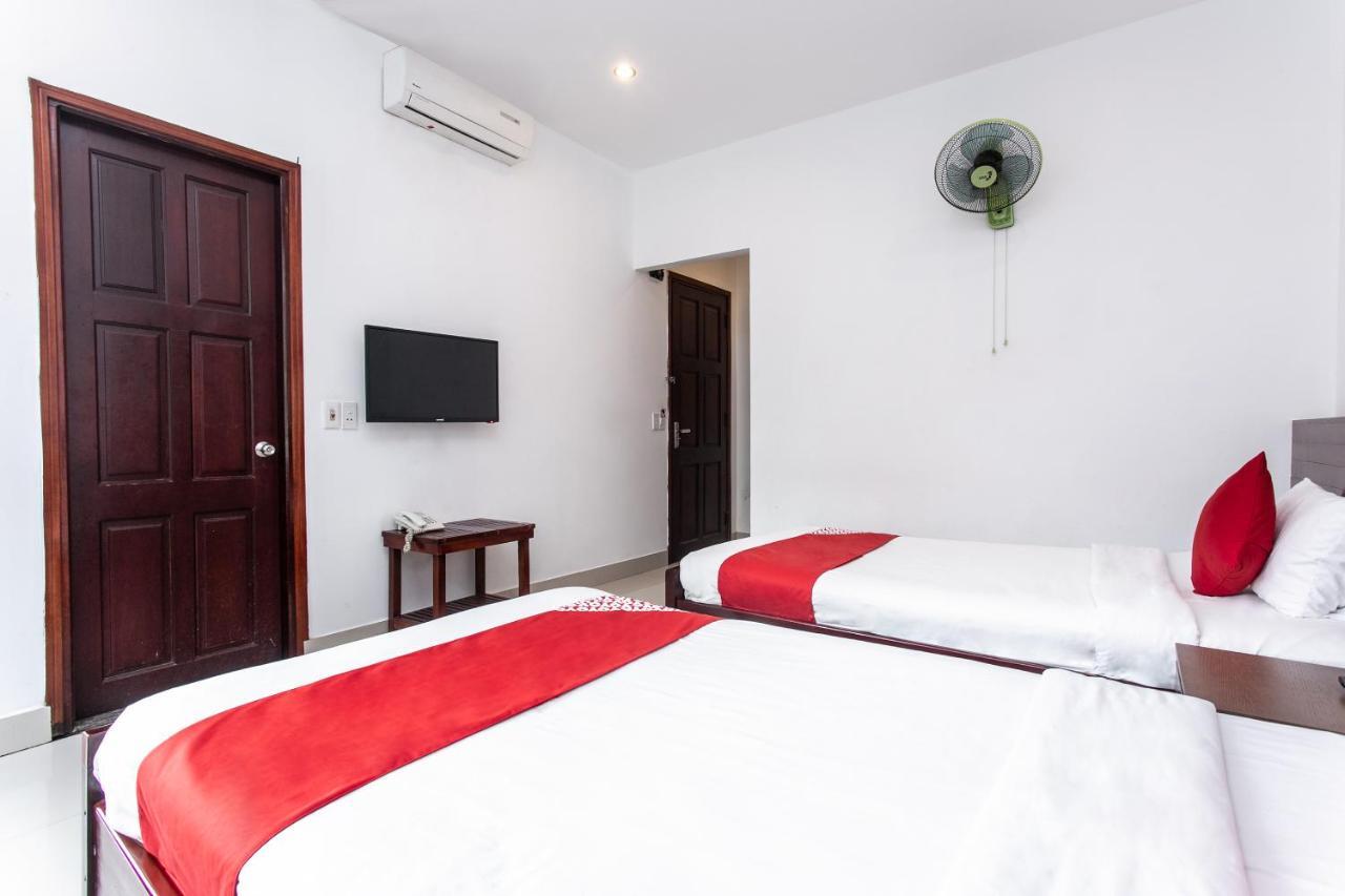 Oyo 557 Phi Yen Hotel Дананг Экстерьер фото
