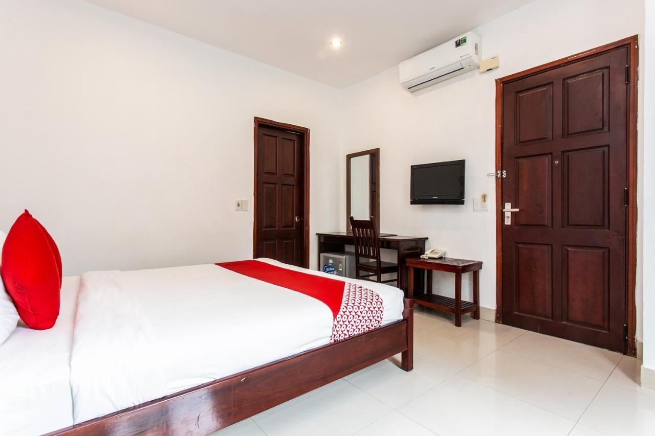 Oyo 557 Phi Yen Hotel Дананг Экстерьер фото